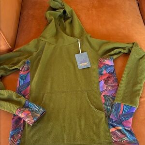 Beautiful, NWT, YOUER Hoodie.